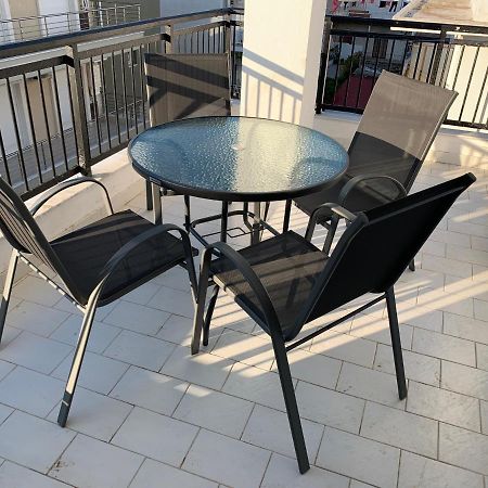 Apartment 30M From The Sea Солун Екстериор снимка