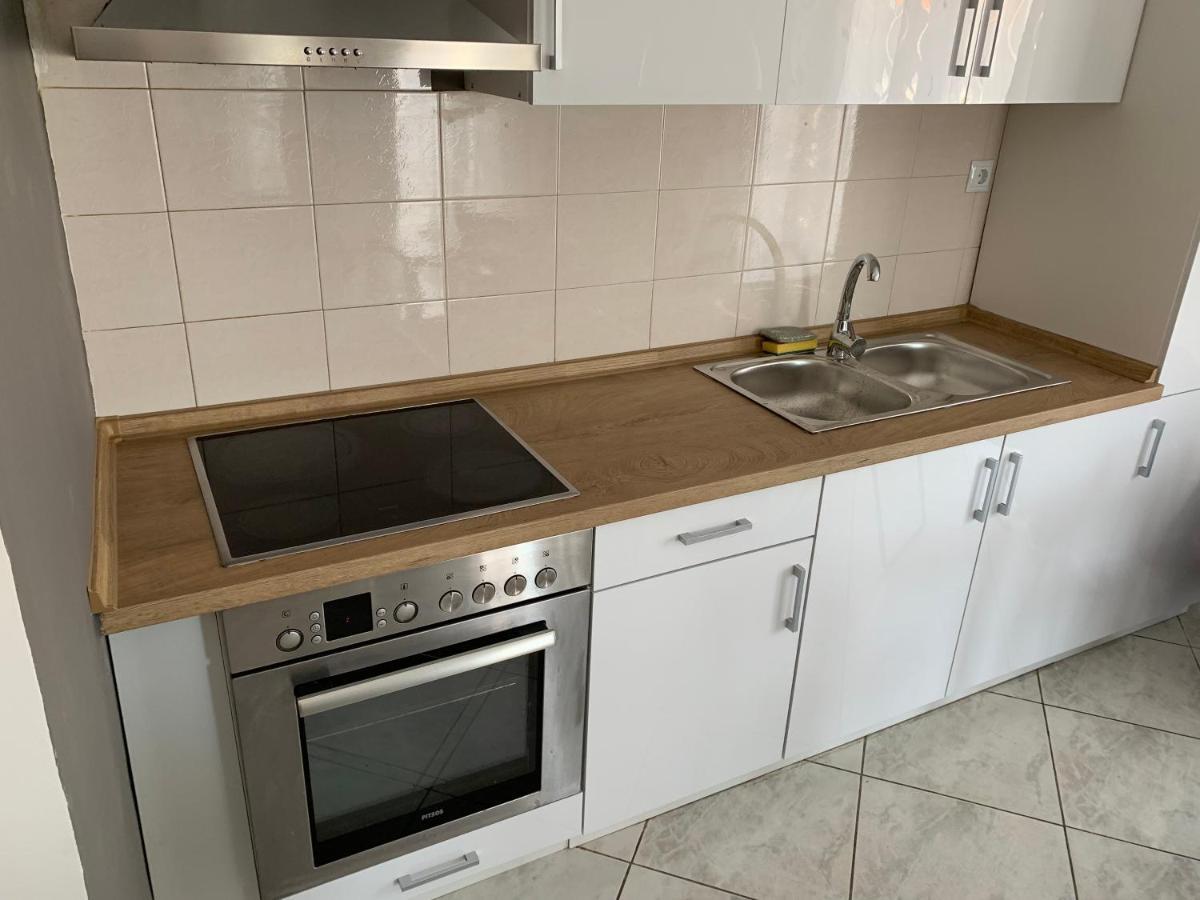 Apartment 30M From The Sea Солун Екстериор снимка